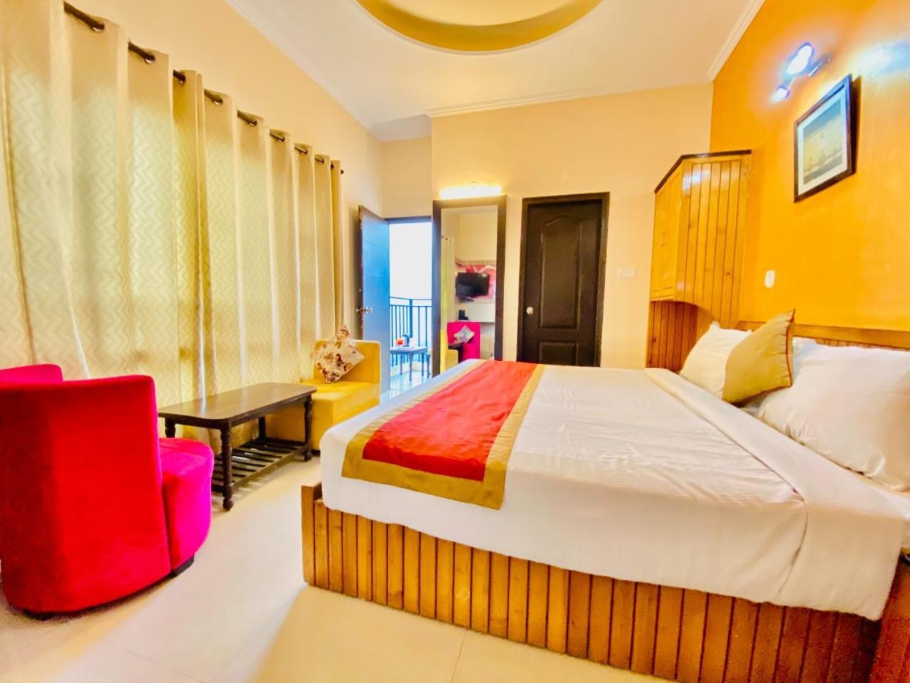 Hotel Aachman Regency With Rooftop Terrace ชิมลา ภายนอก รูปภาพ